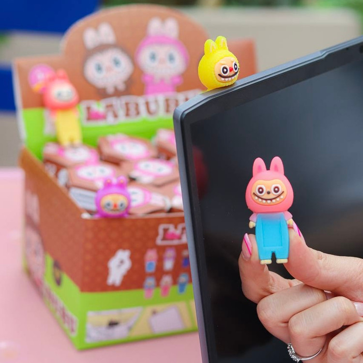 خرید چسبونکی ماشین