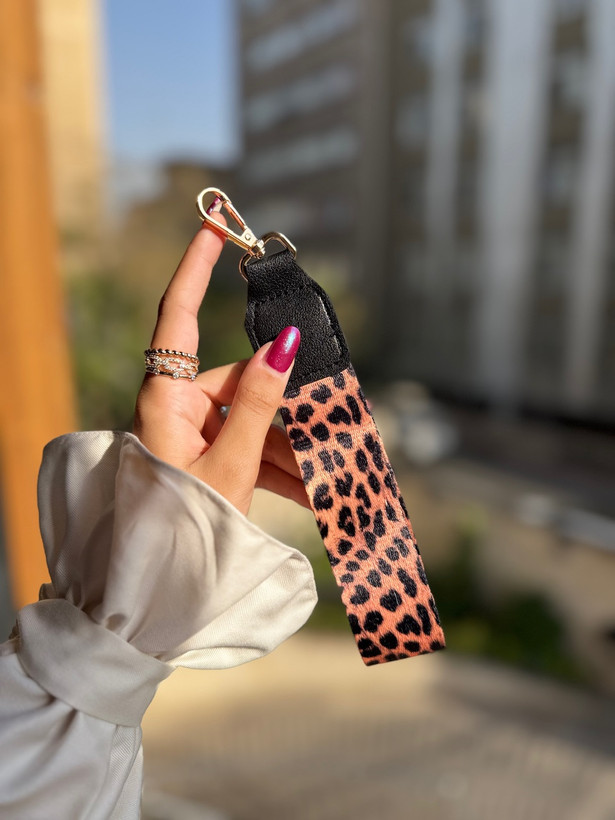 خرید بندآویز پلنگی