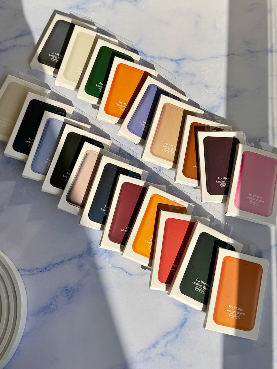 جاکارتی مگ سیف اپل Leather wallet magsafe