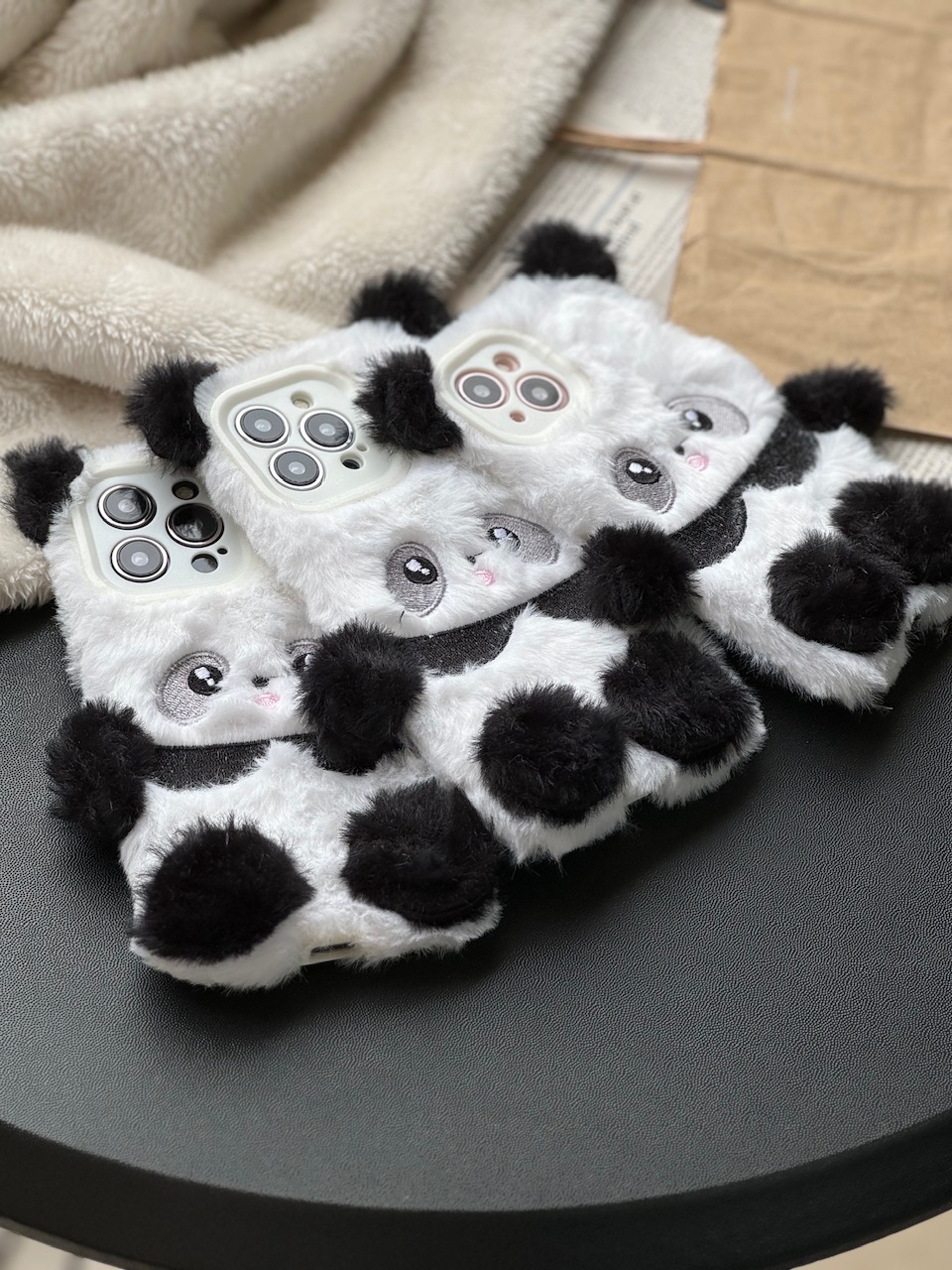 قاب Panda عروسکی پشمالو