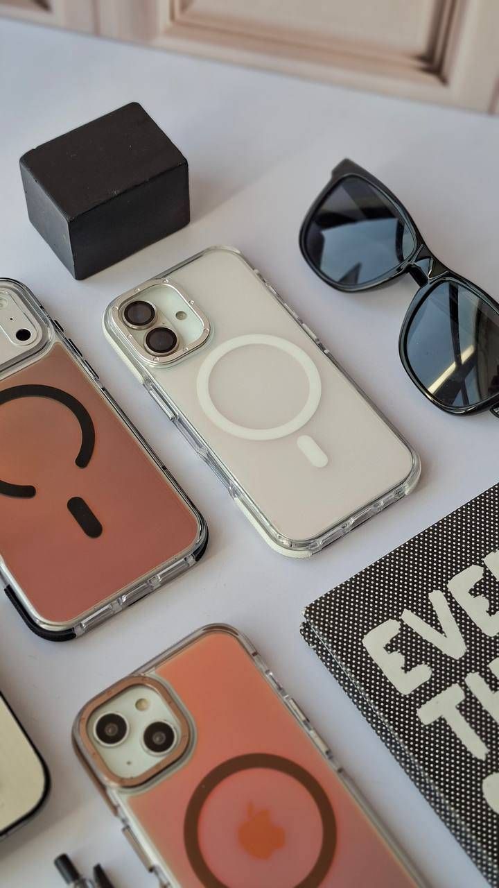 Hologram case