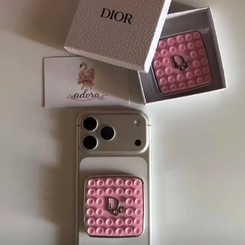 چسبونکی DIOR