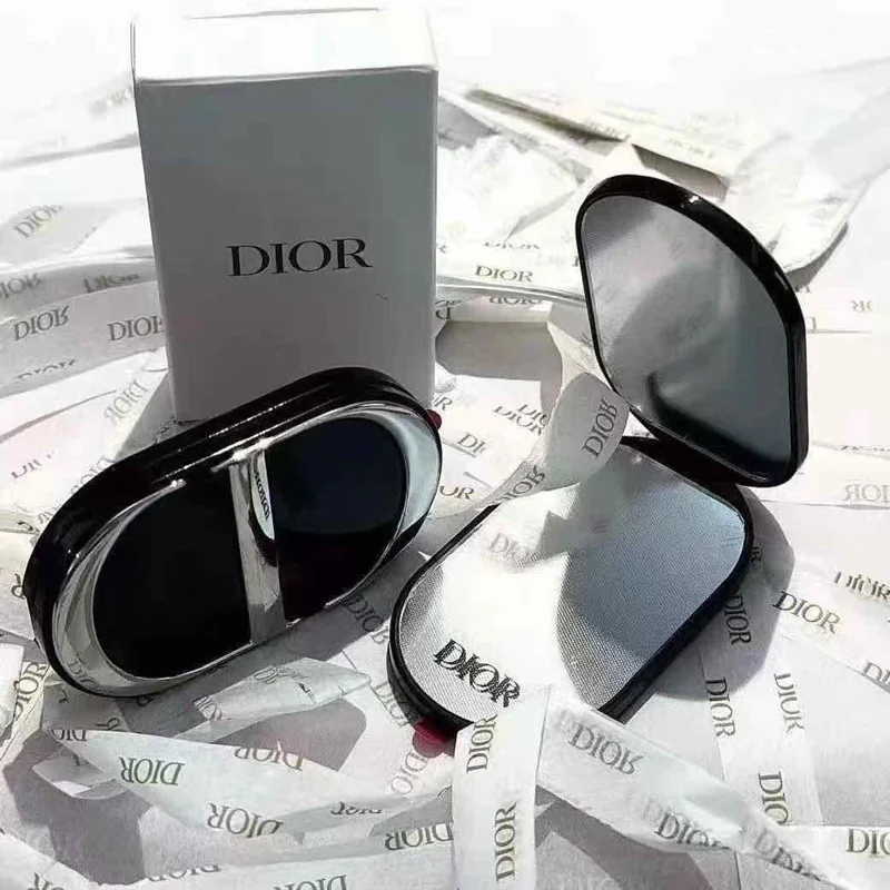 Dior mirror