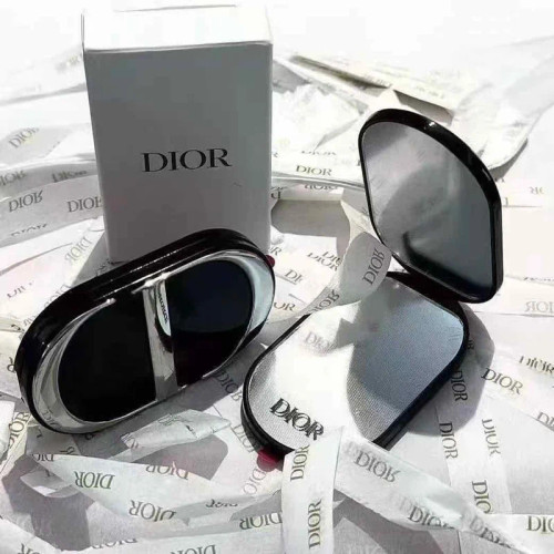 Dior mirror