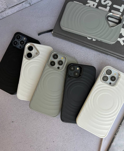 Macaron case