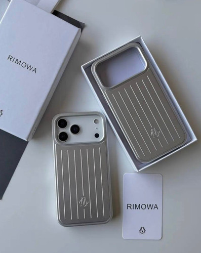 قاب RIMOWA