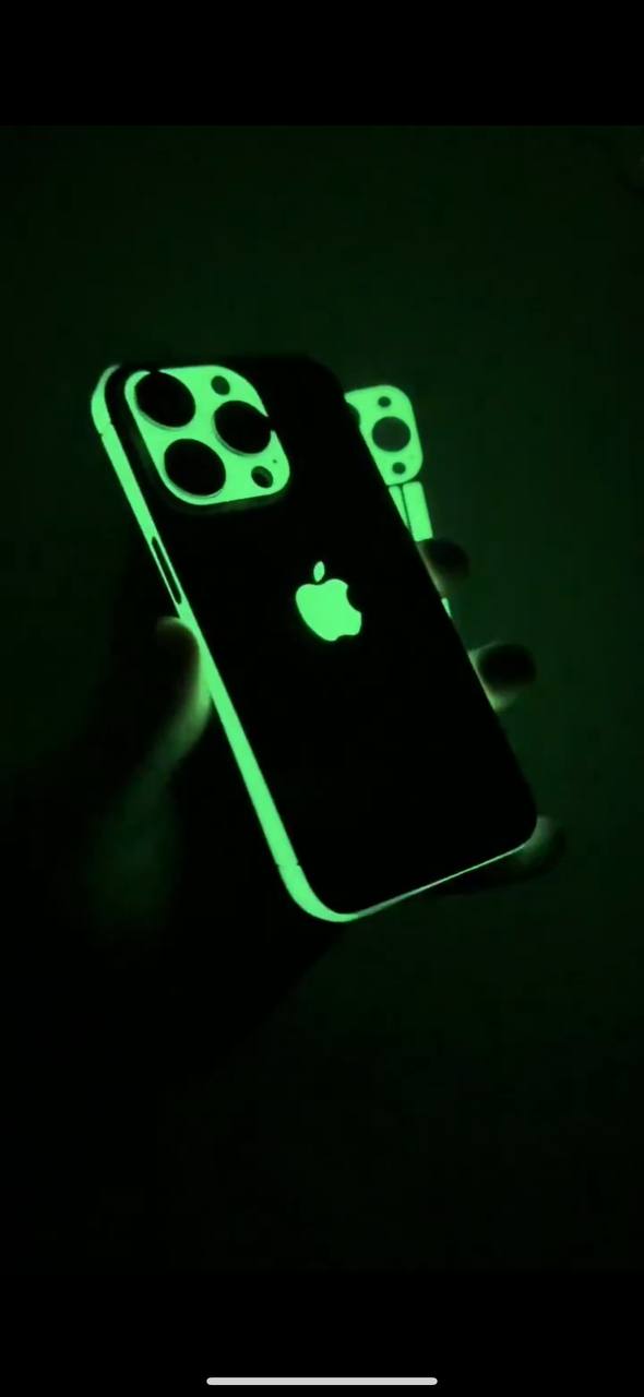 برچسب شبرنگ Black Light