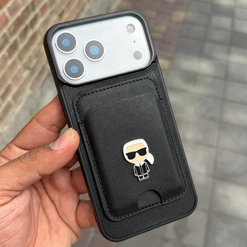karl & wallet