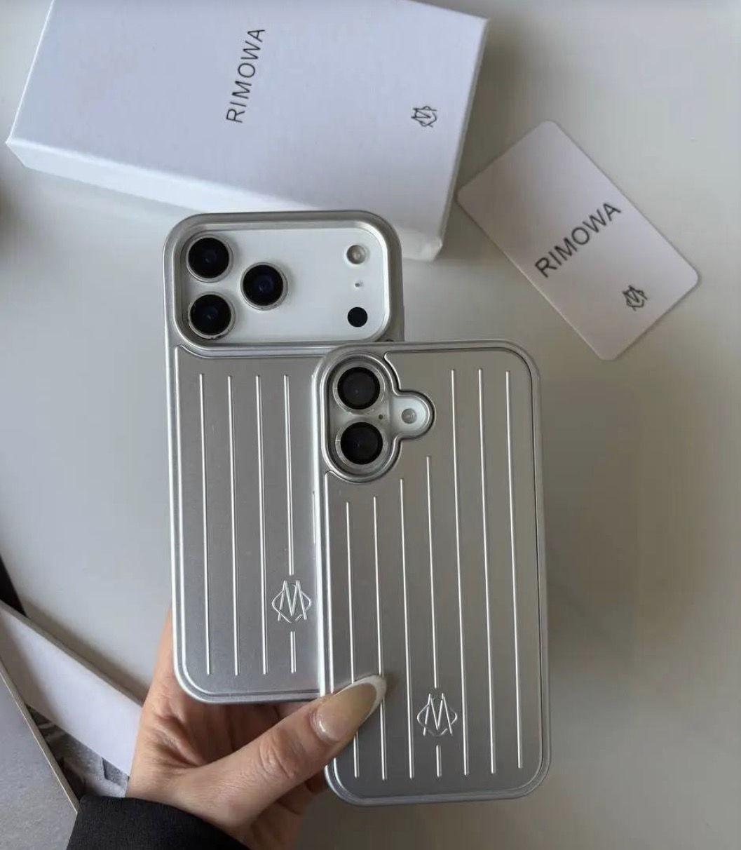 قاب RIMOWA